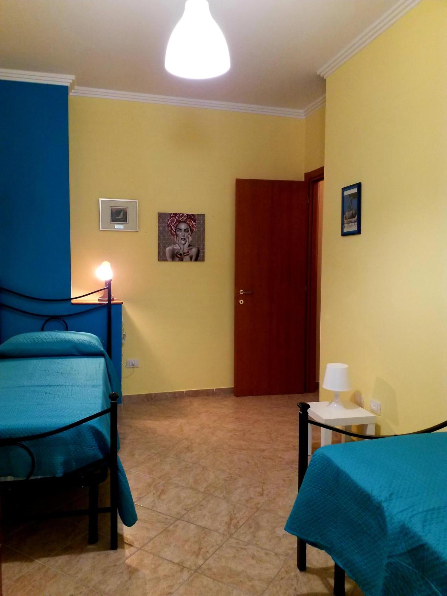 Al Cortile Del Pozzo Apartment Delia Luaran gambar