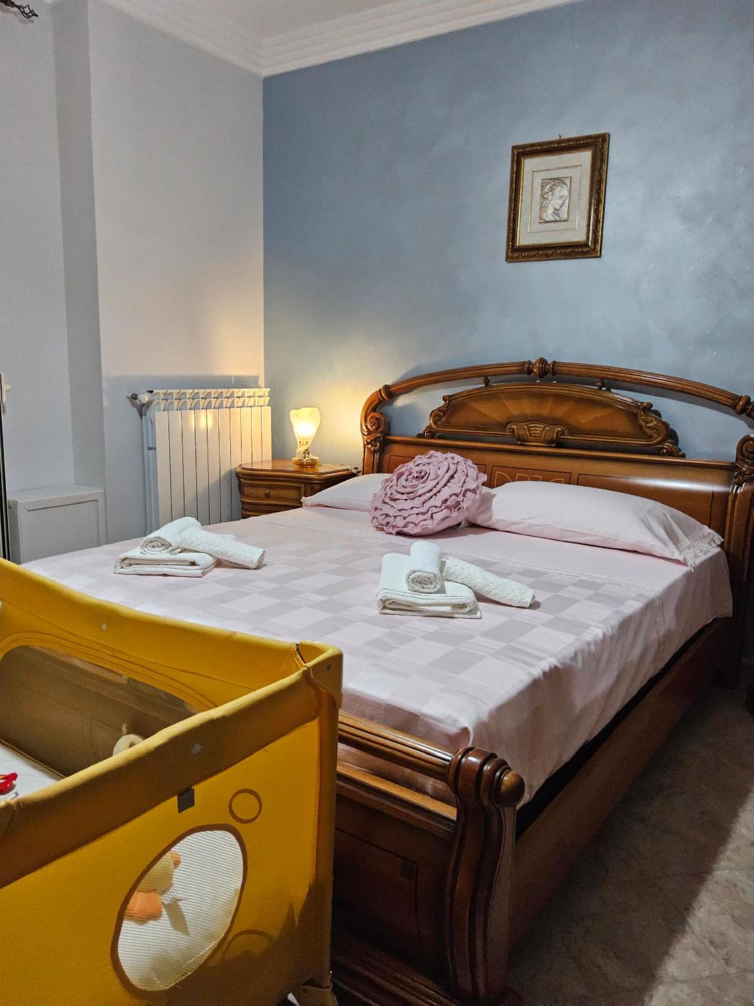 Al Cortile Del Pozzo Apartment Delia Luaran gambar
