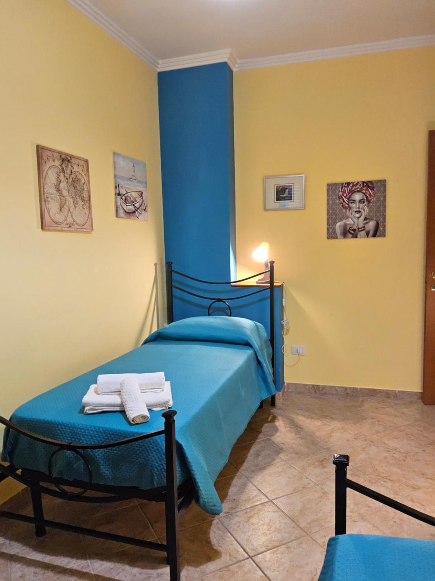 Al Cortile Del Pozzo Apartment Delia Luaran gambar