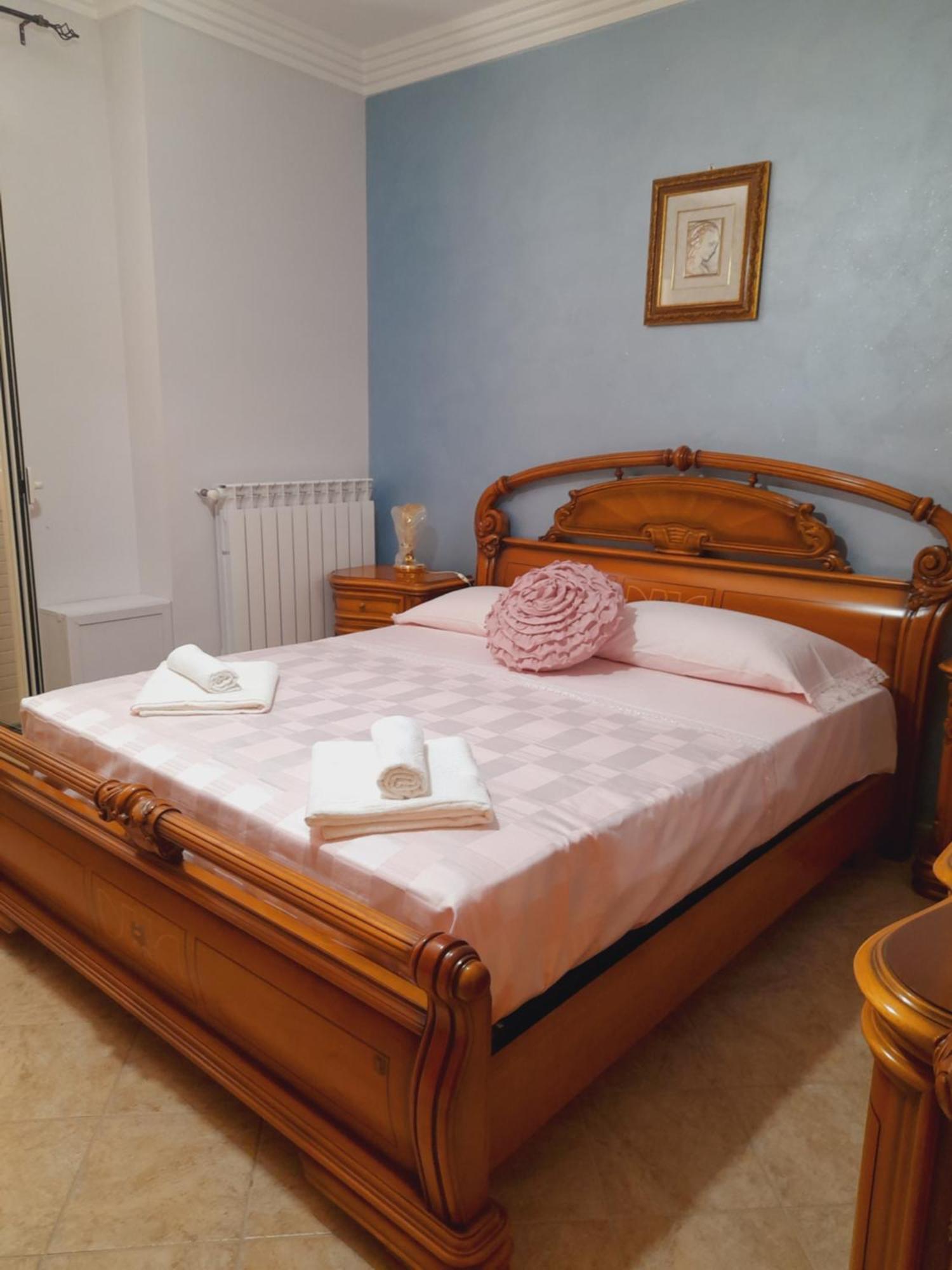 Al Cortile Del Pozzo Apartment Delia Luaran gambar