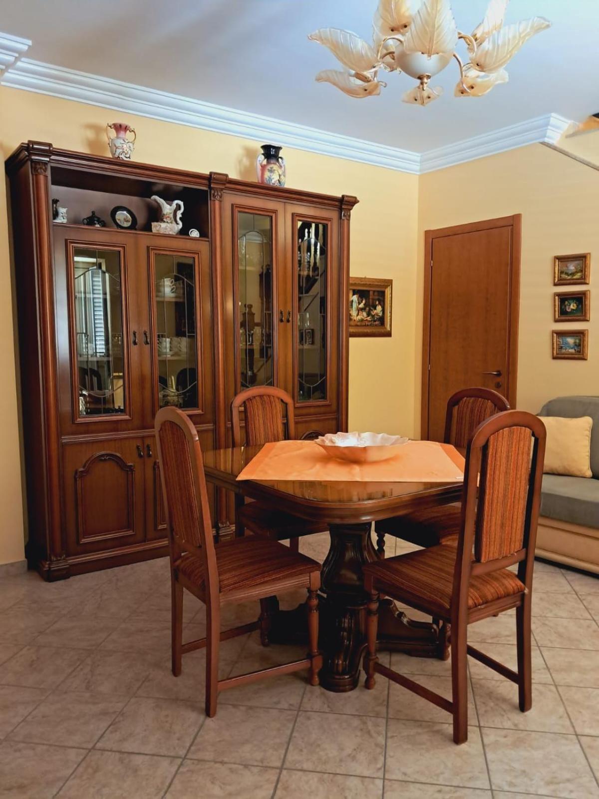 Al Cortile Del Pozzo Apartment Delia Luaran gambar