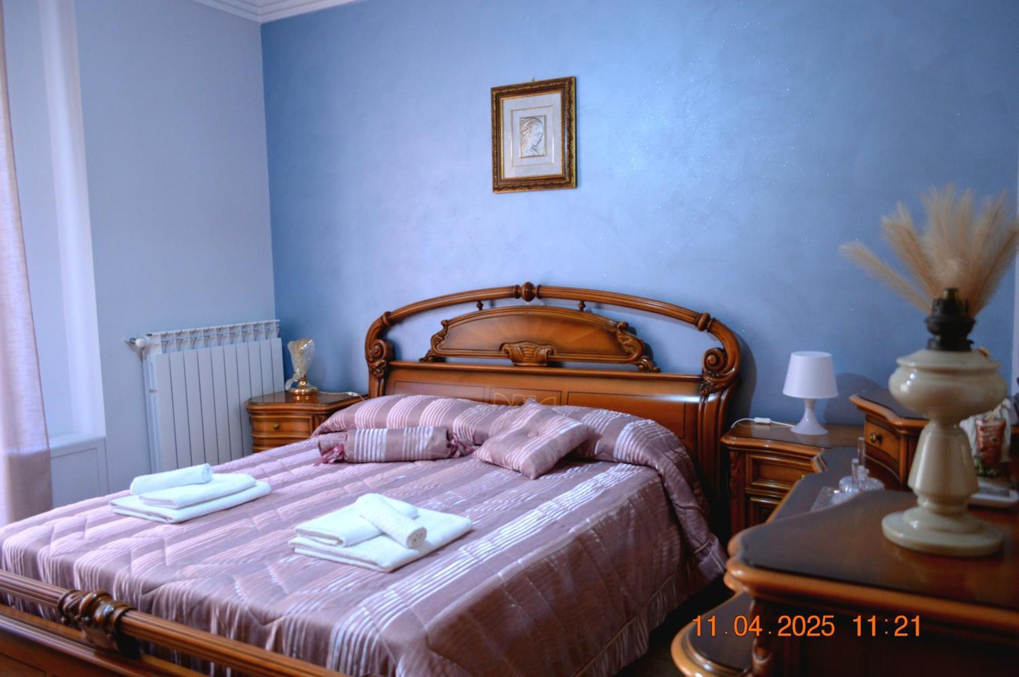 Al Cortile Del Pozzo Apartment Delia Luaran gambar