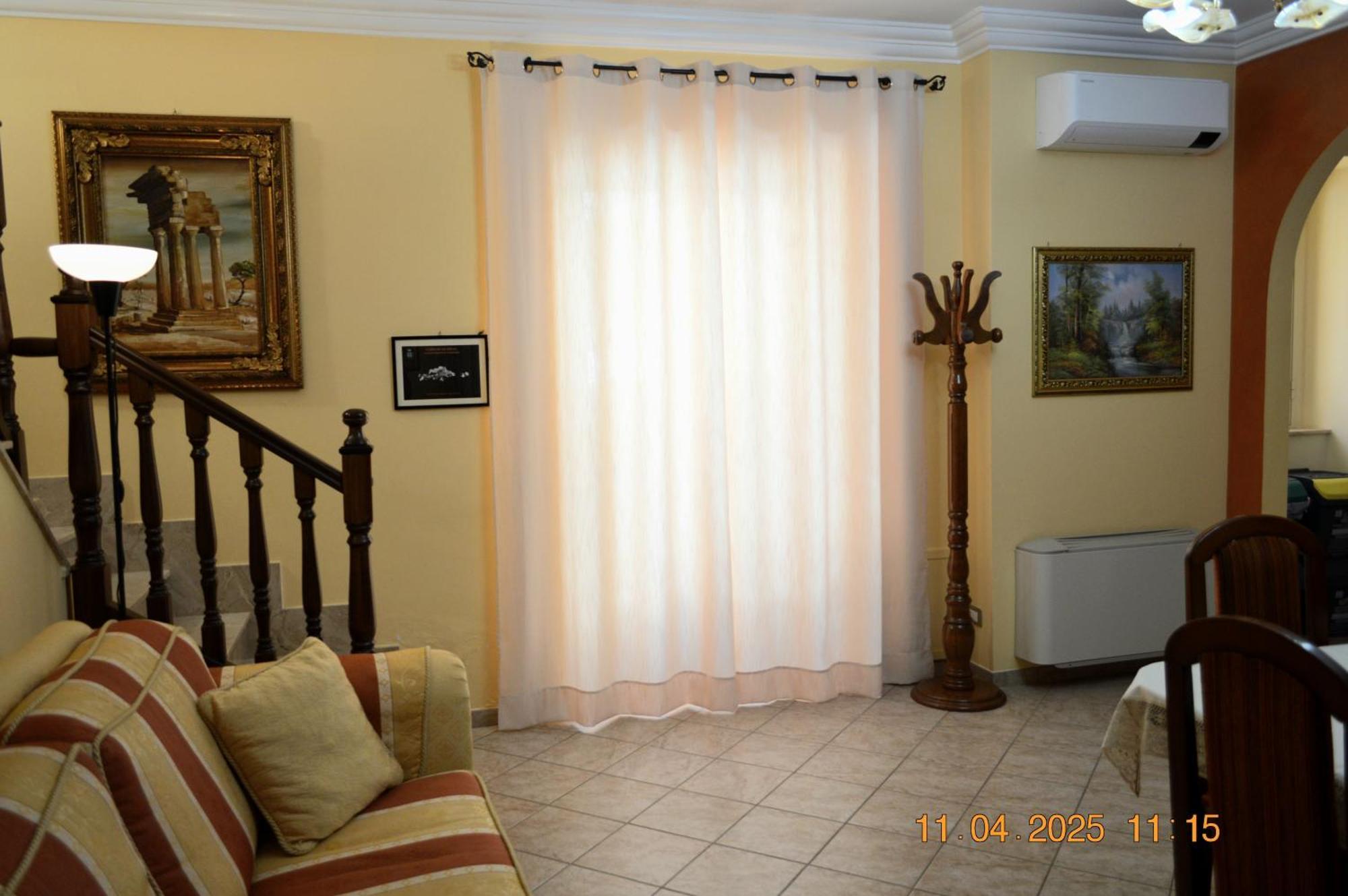 Al Cortile Del Pozzo Apartment Delia Luaran gambar