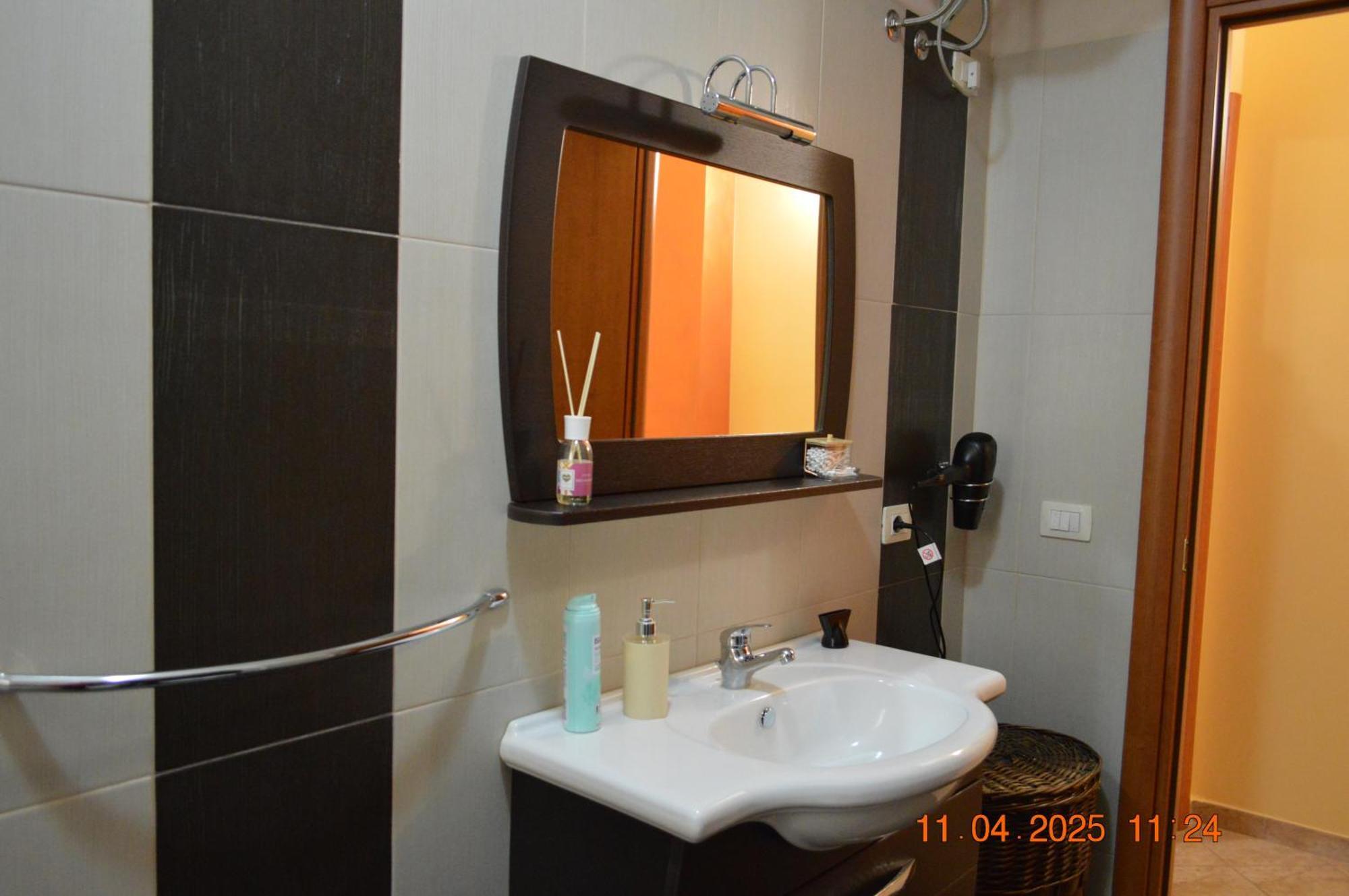 Al Cortile Del Pozzo Apartment Delia Luaran gambar