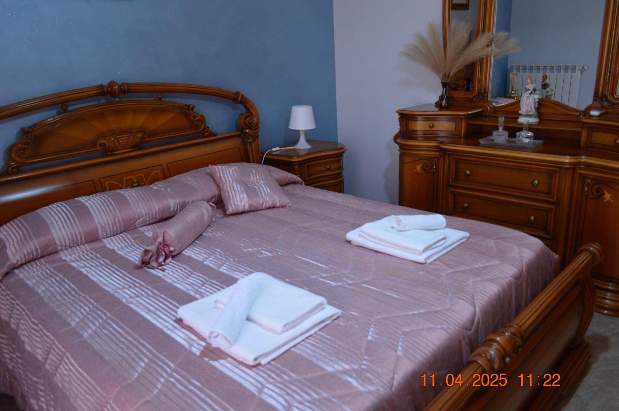 Al Cortile Del Pozzo Apartment Delia Luaran gambar