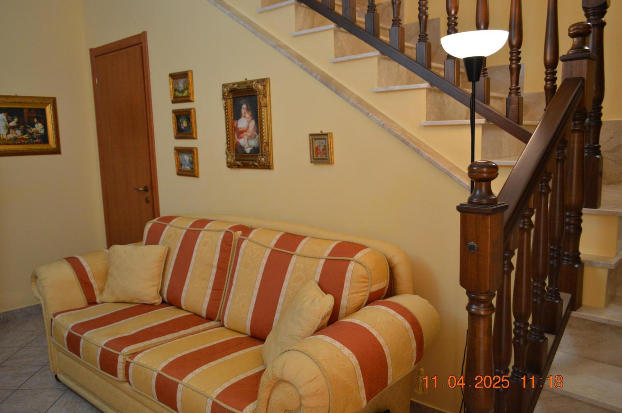 Al Cortile Del Pozzo Apartment Delia Luaran gambar