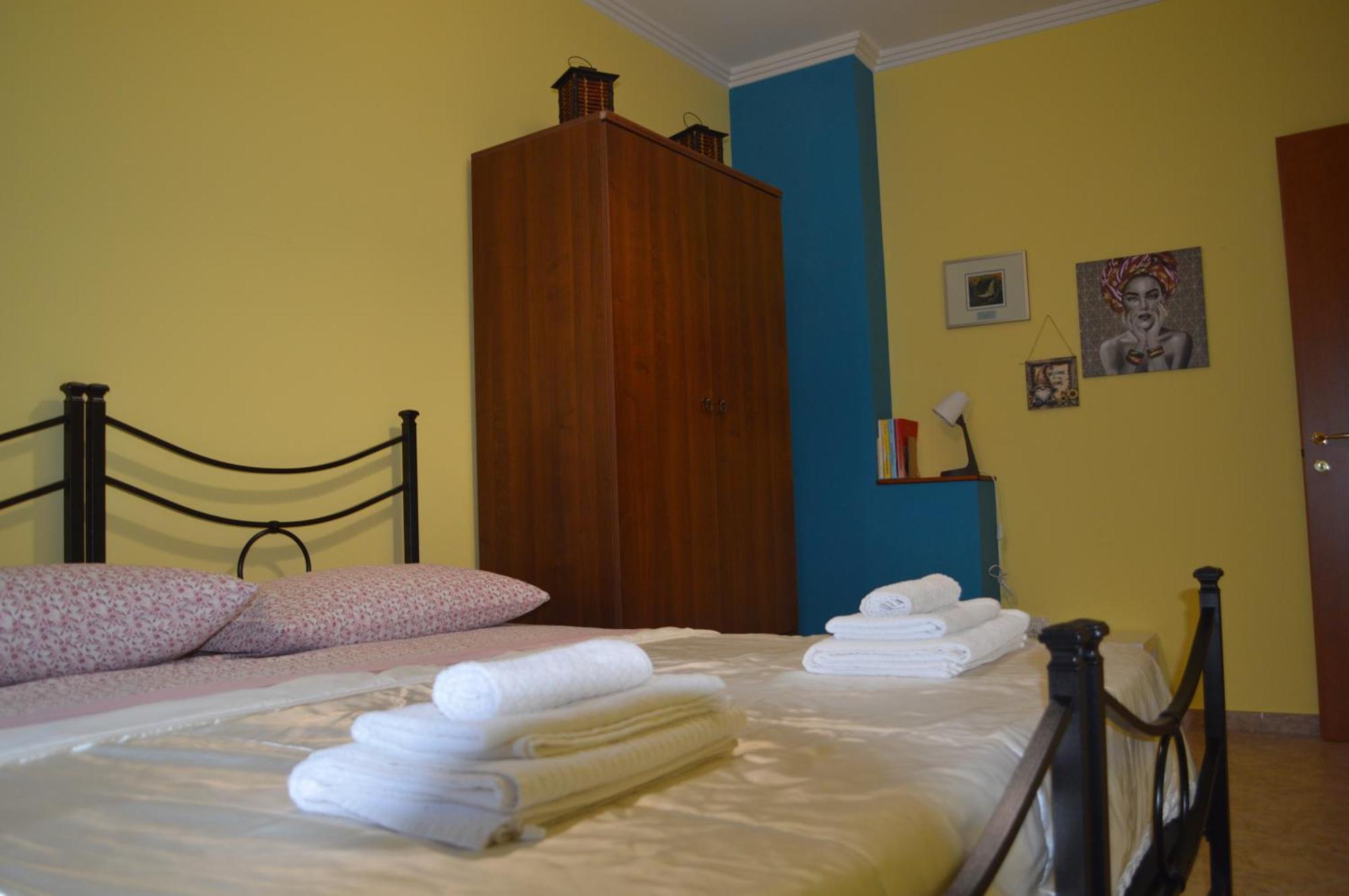 Al Cortile Del Pozzo Apartment Delia Luaran gambar