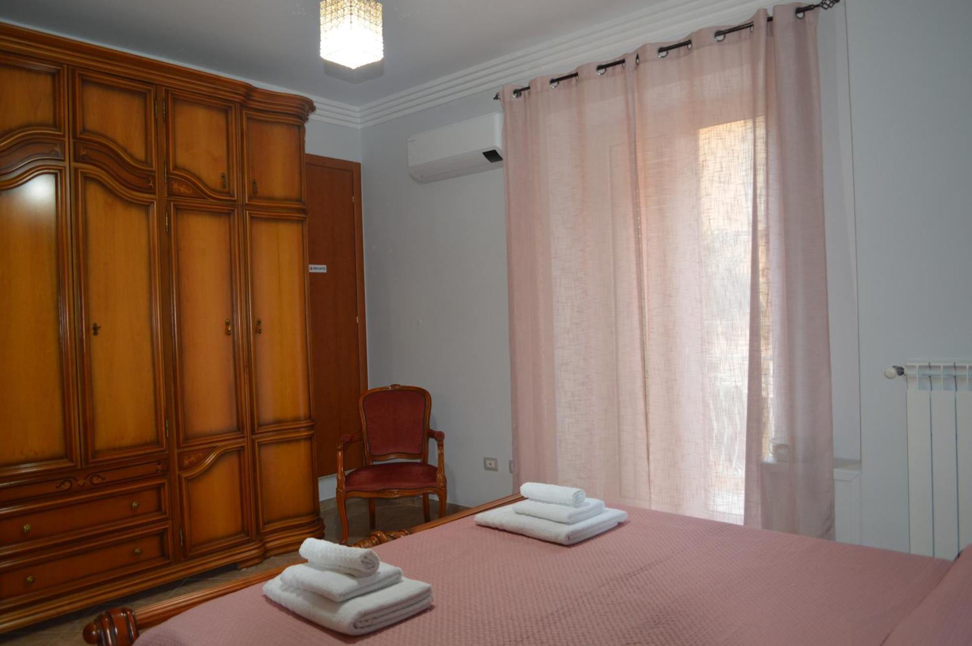 Al Cortile Del Pozzo Apartment Delia Luaran gambar